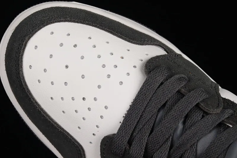 All categories Air Jordan Jordan series basketball shoes Air Jordan 1 High Air Jordan 1 Zoom CMFT AJ1 Joe 1 white black yellow color matching CT0978-016
